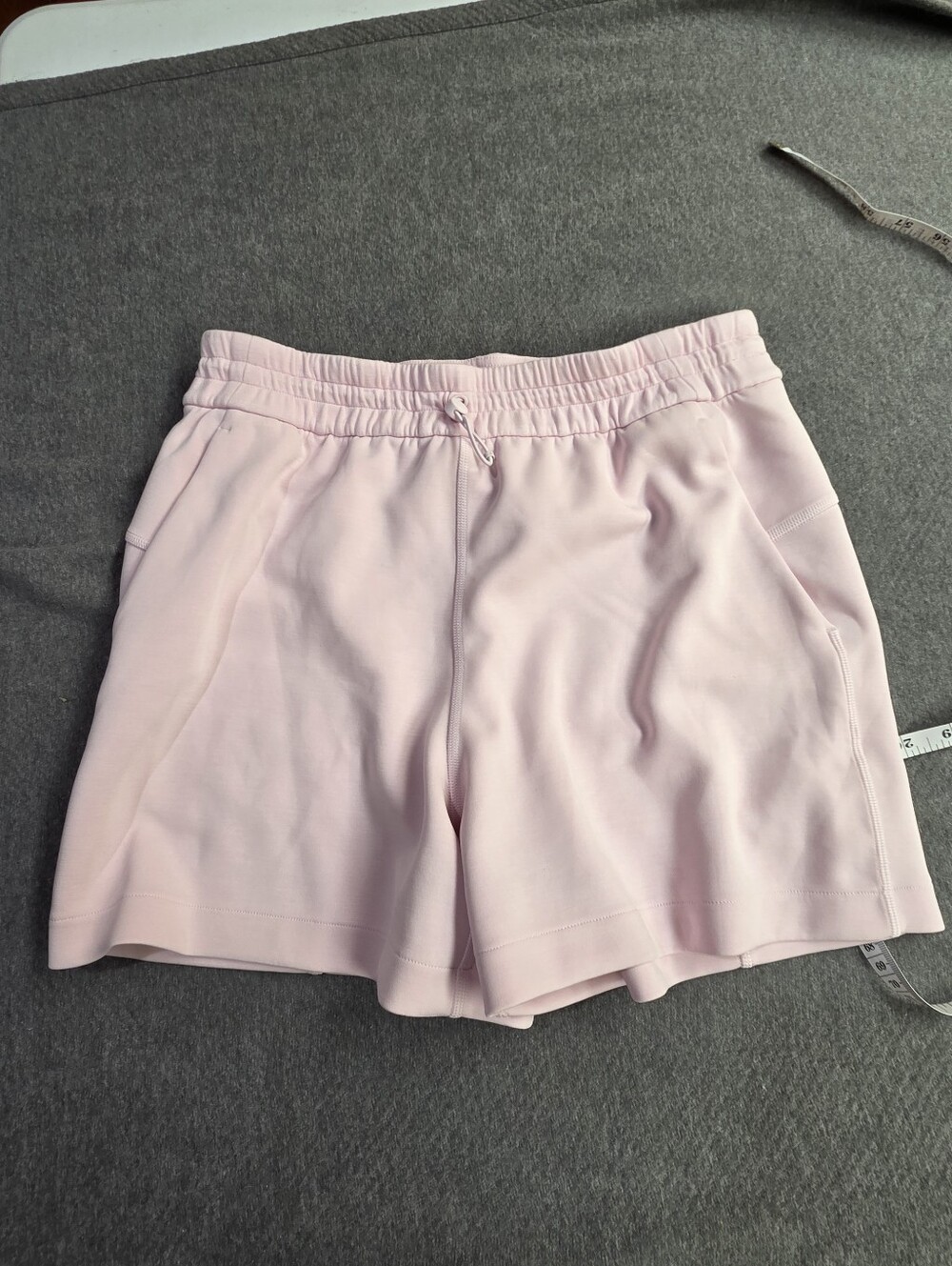 Lululemon Softstreme High-Rise Short, Size 6